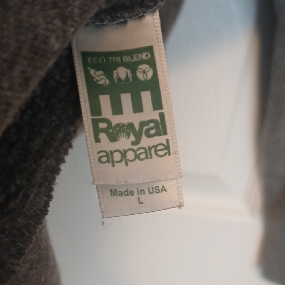 Cavalier King Charles Spaniel Gray Sweatshirt with Raw Hem - Picture 2 of 6